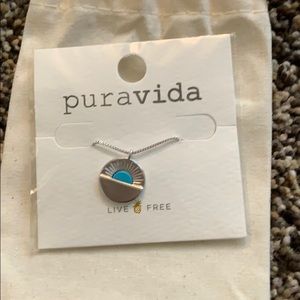 Pura Vita necklace - new